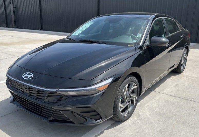 2025 Hyundai Elantra Hybrid SEL Sport FWD