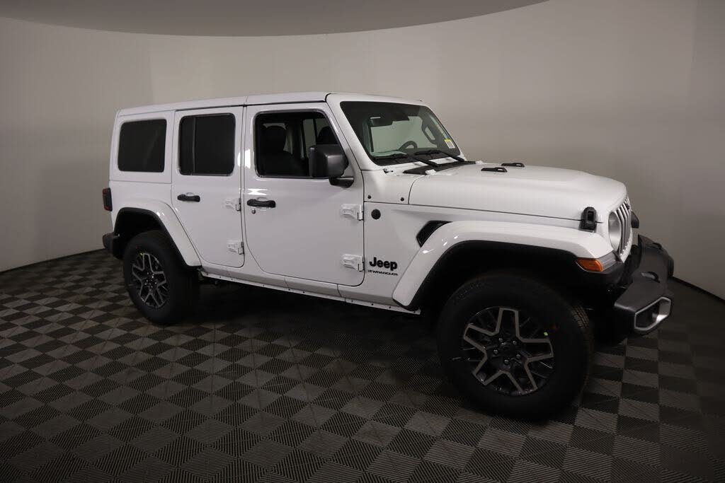 2025 Jeep Wrangler Sahara 4-Door 4WD