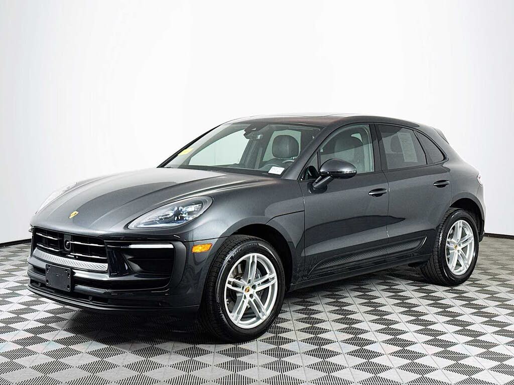 2025 Porsche Macan