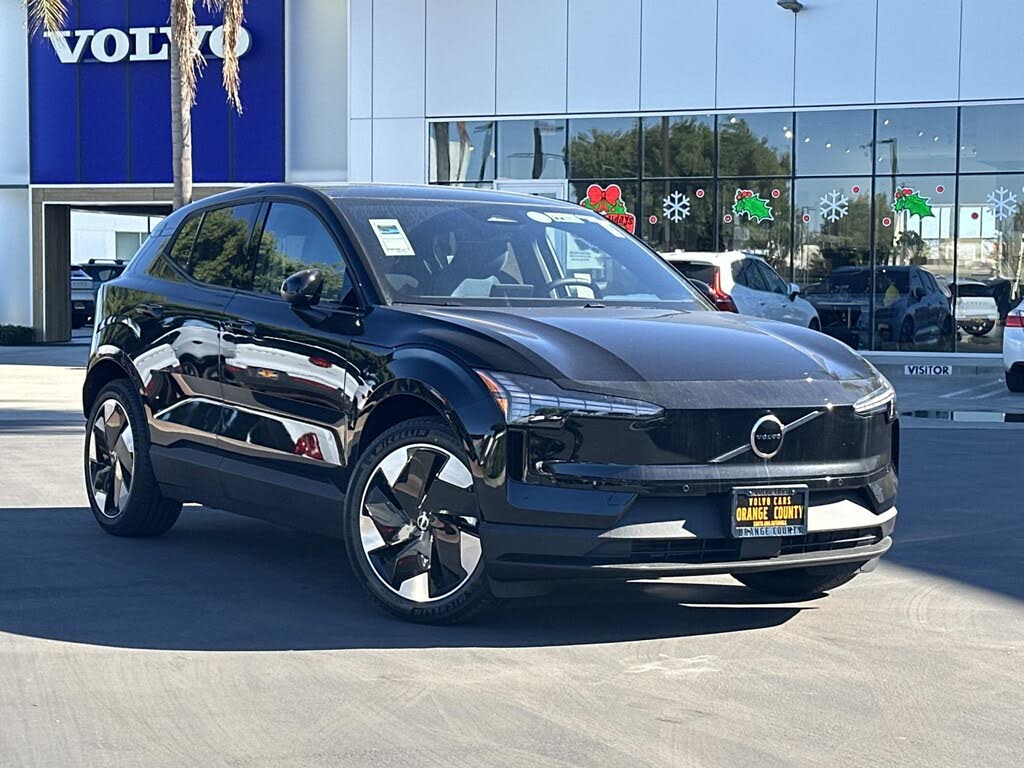 2026 Volvo EX30 Twin Plus eAWD