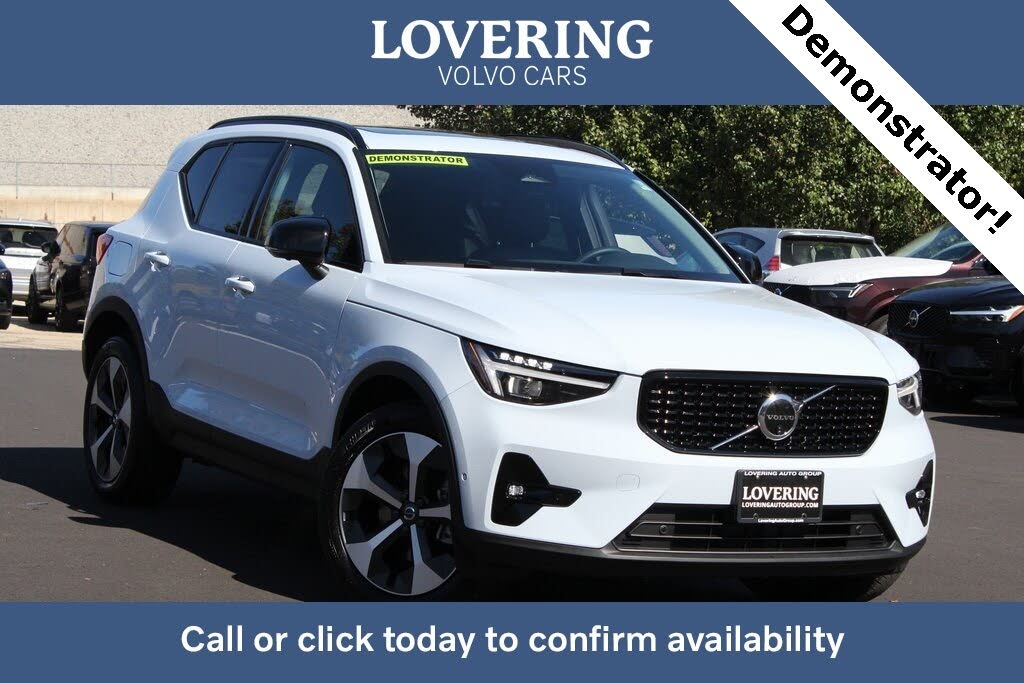 2026 Volvo XC40 B5 Plus AWD