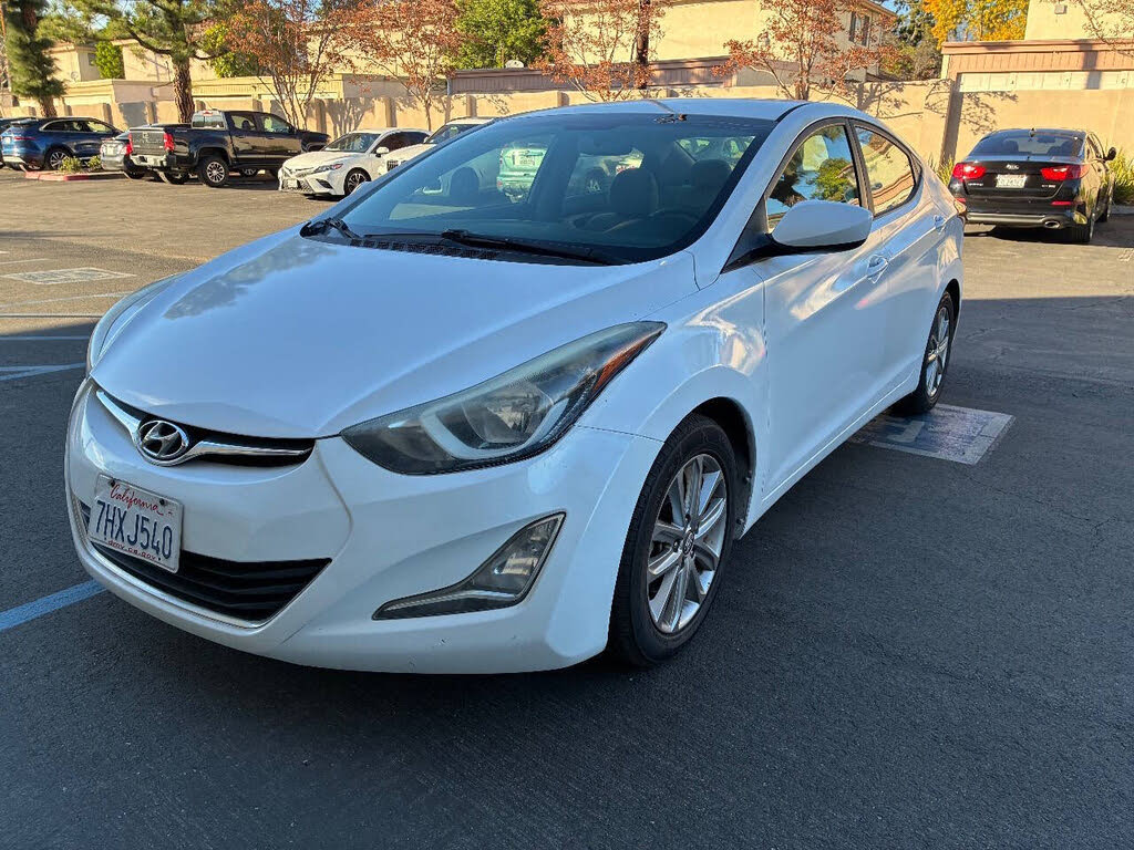 2015 Hyundai Elantra SE FWD