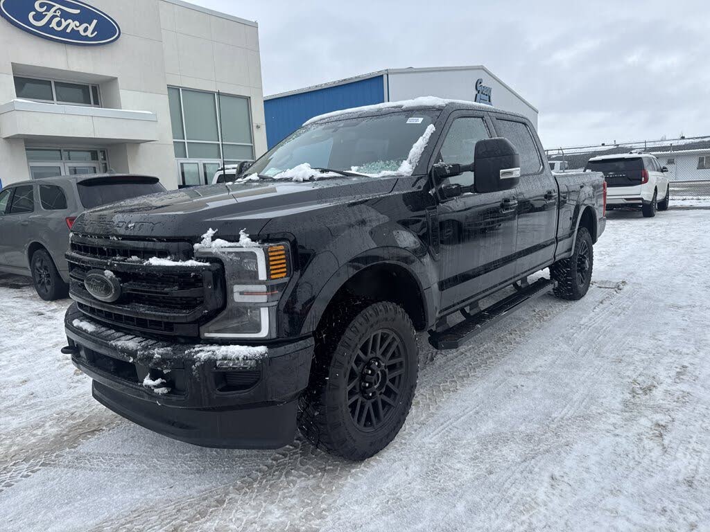 2022 Ford F-250 Super Duty Lariat Crew Cab 4WD
