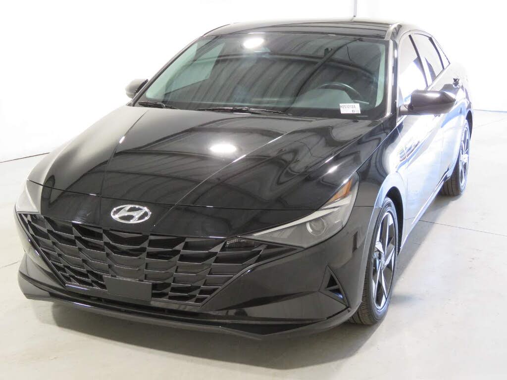 2023 Hyundai Elantra SEL FWD