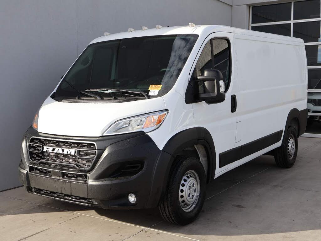 2025 RAM ProMaster 2500 SLT 136 Low Roof Cargo Van FWD
