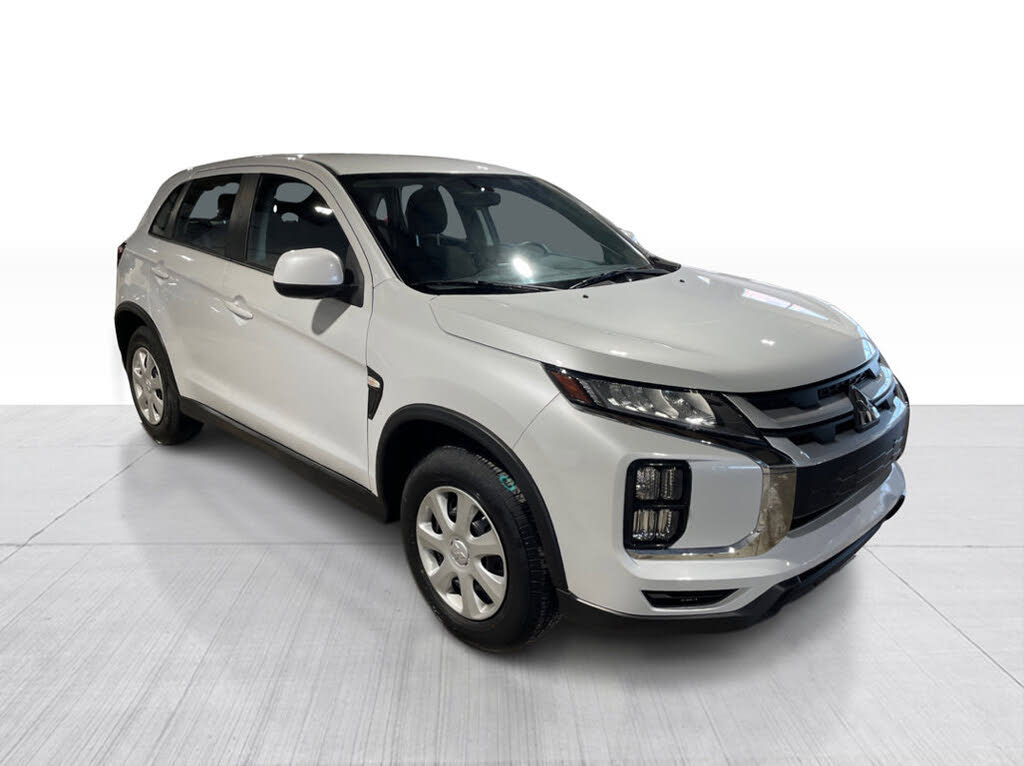 2022 Mitsubishi RVR SE FWD