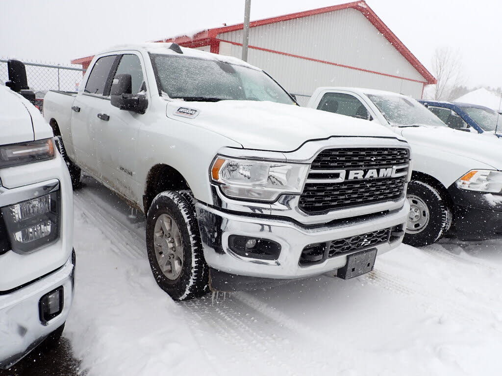 2024 RAM 3500 Big Horn Crew Cab 4WD