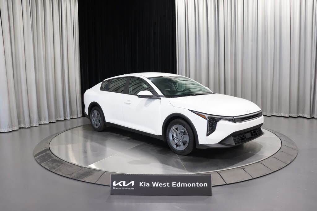 2025 Kia K4 LX FWD