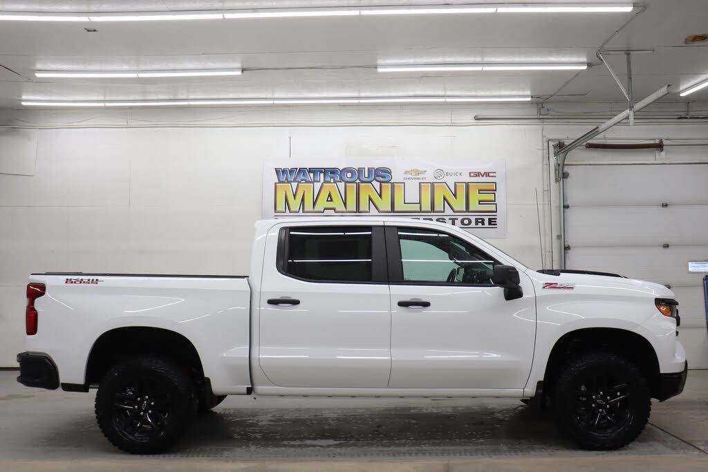 2026 Chevrolet Silverado 1500 Custom Trail Boss Crew Cab 4WD