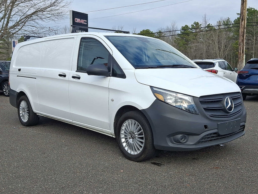 2023 Mercedes-Benz Metris Passenger RWD