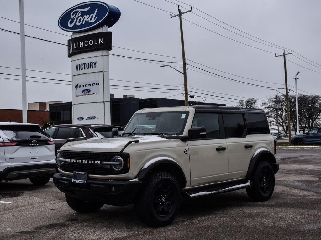 2025 Ford Bronco Outer Banks 4-Door 4WD