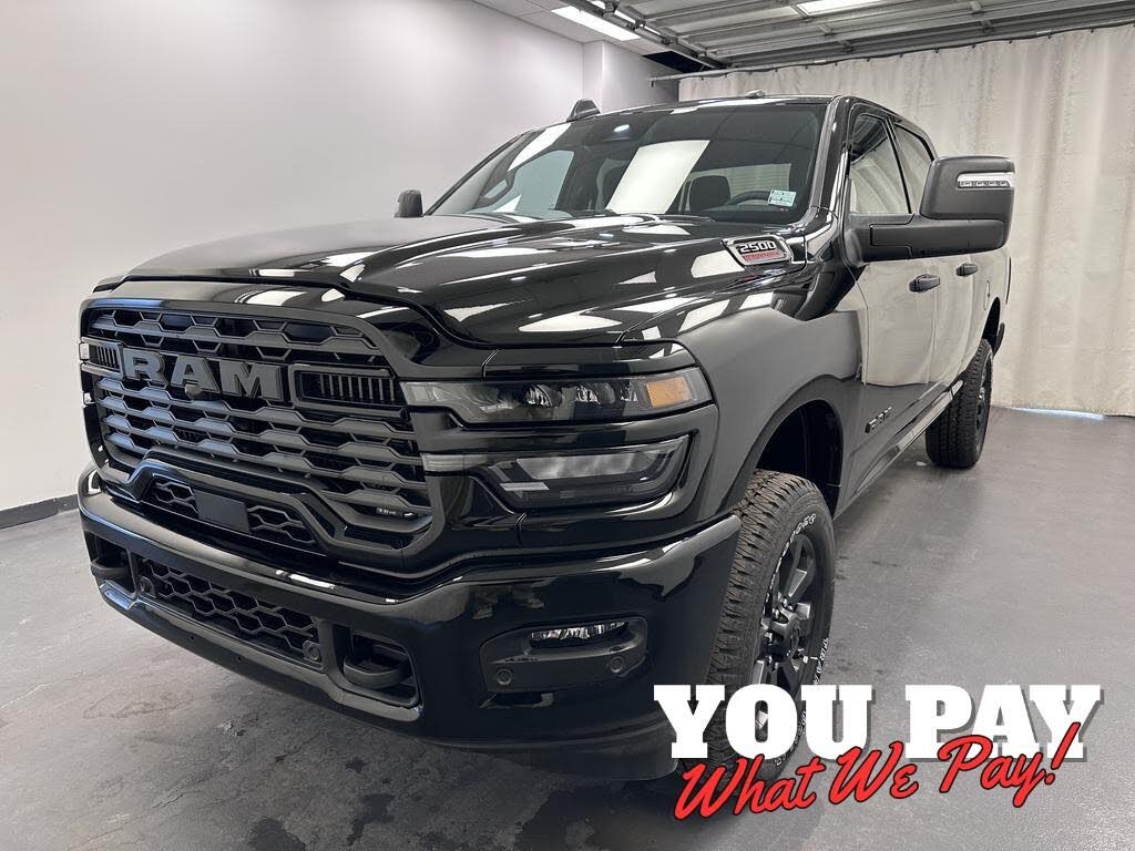 2025 RAM 2500 Big Horn Crew Cab 4WD