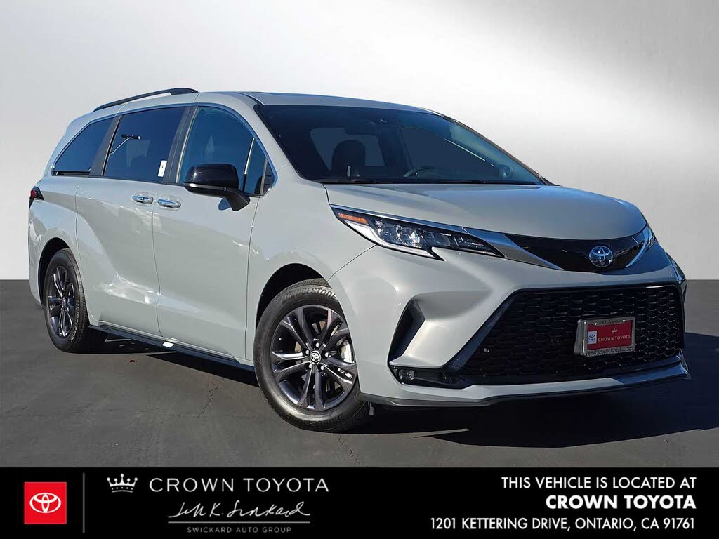 2024 Toyota Sienna XSE 7-Passenger AWD
