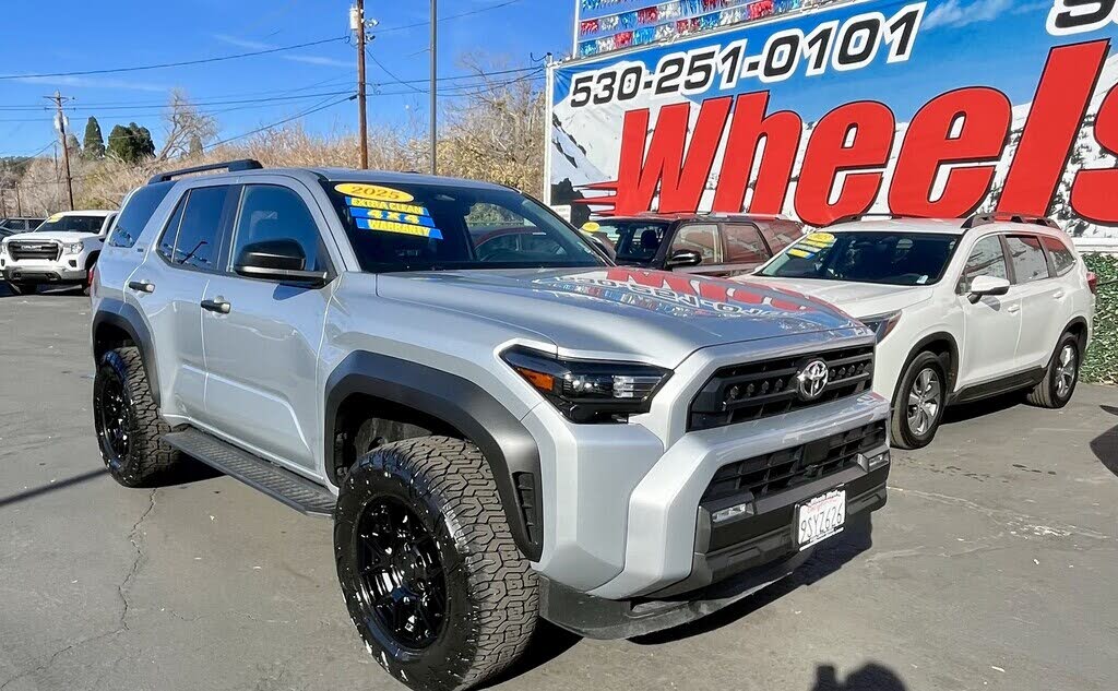 2025 Toyota 4Runner SR5 4WD