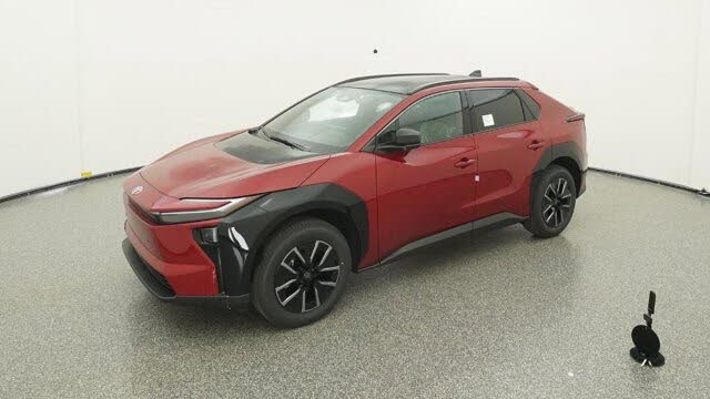 2026 Toyota bZ XLE Plus FWD