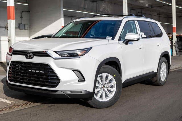 2026 Toyota Grand Highlander Hybrid XLE FWD