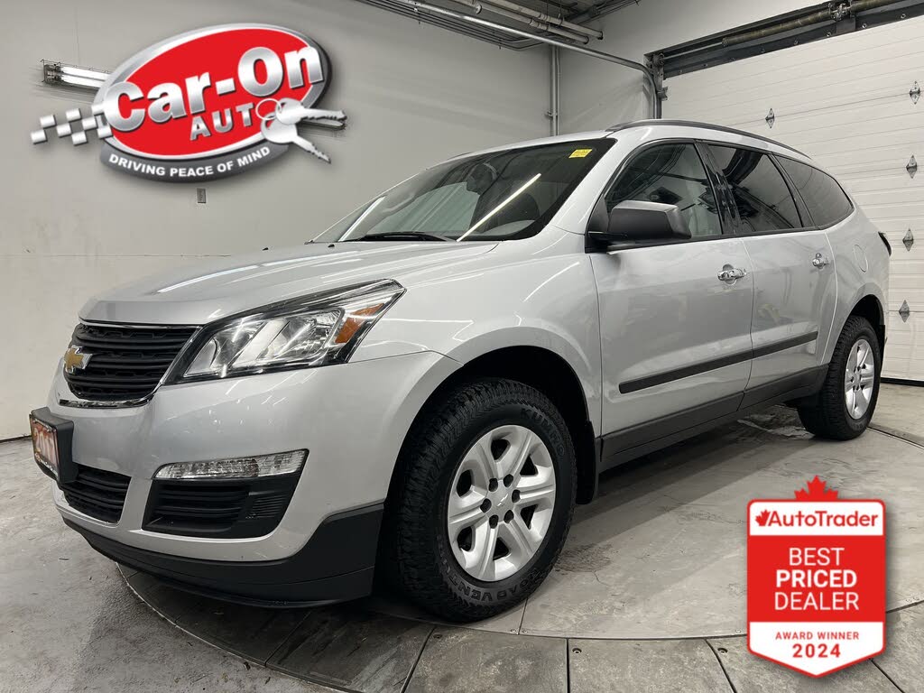 2017 Chevrolet Traverse LS FWD