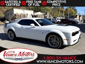 Dodge Challenger R/T Scat Pack Widebody RWD