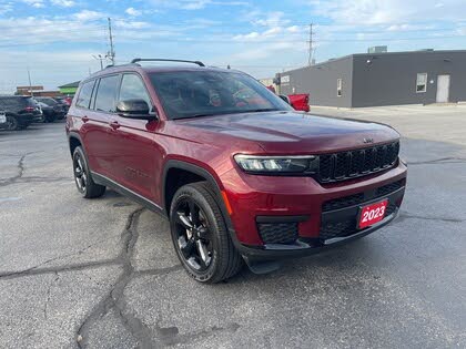 2023 Jeep Grand Cherokee L Altitude 4WD