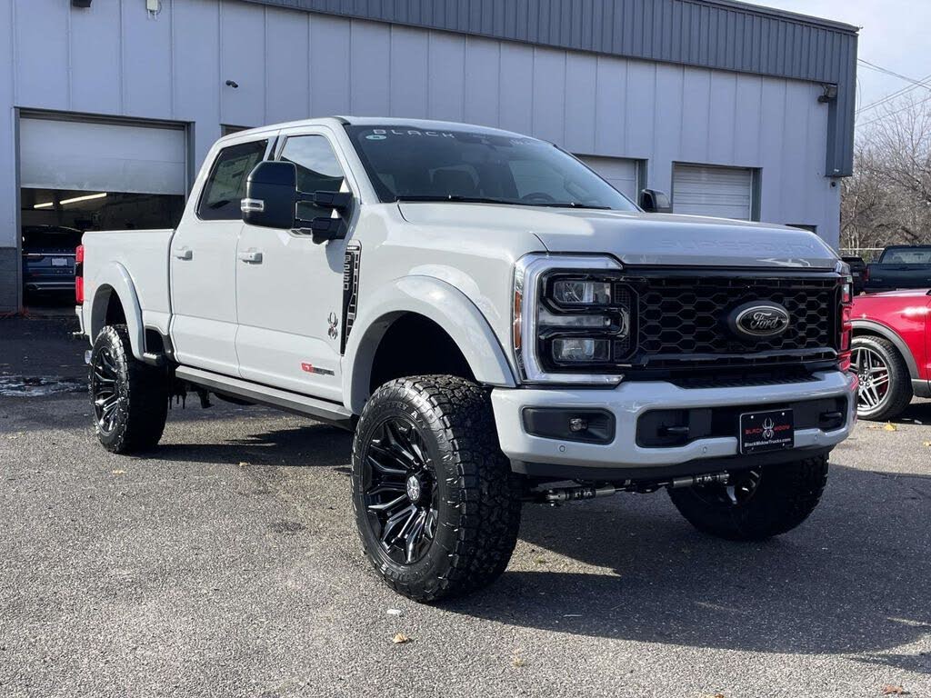 2026 Ford F-250 Super Duty Lariat Crew Cab 4WD