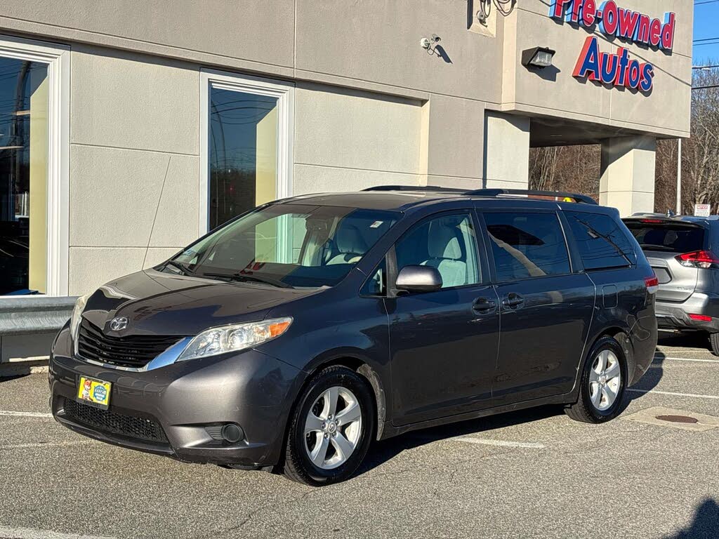 2011 Toyota Sienna 7-Passenger V6 FWD