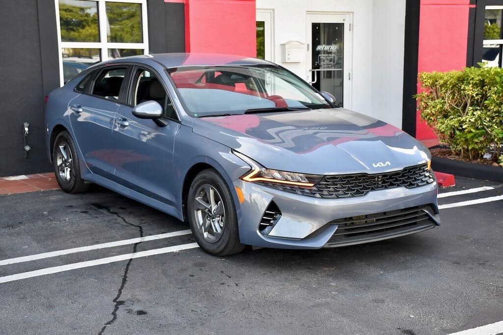 2023 Kia K5 LXS FWD
