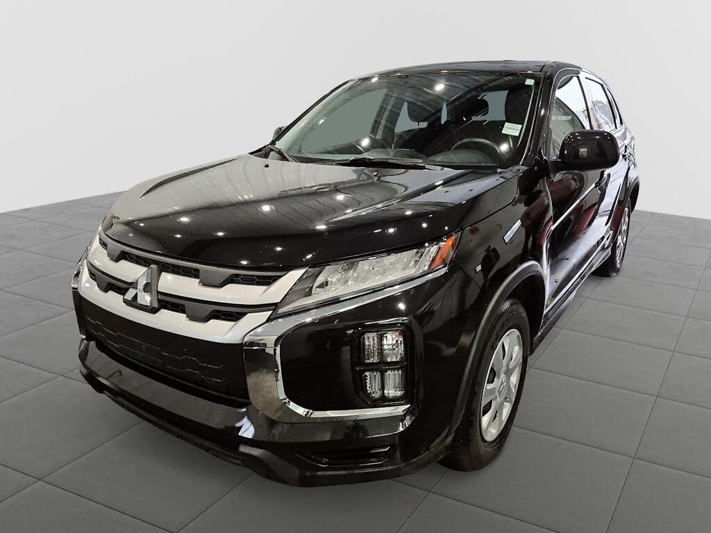 2023 Mitsubishi RVR ES AWC