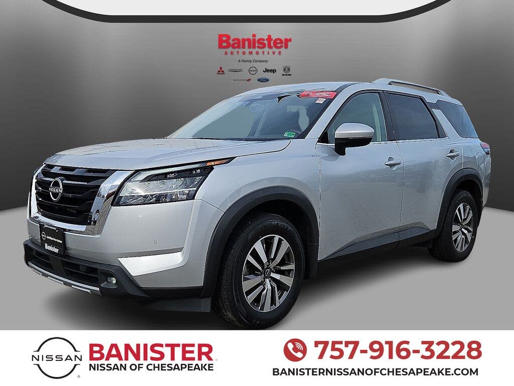 2023 Nissan Pathfinder SL 4WD