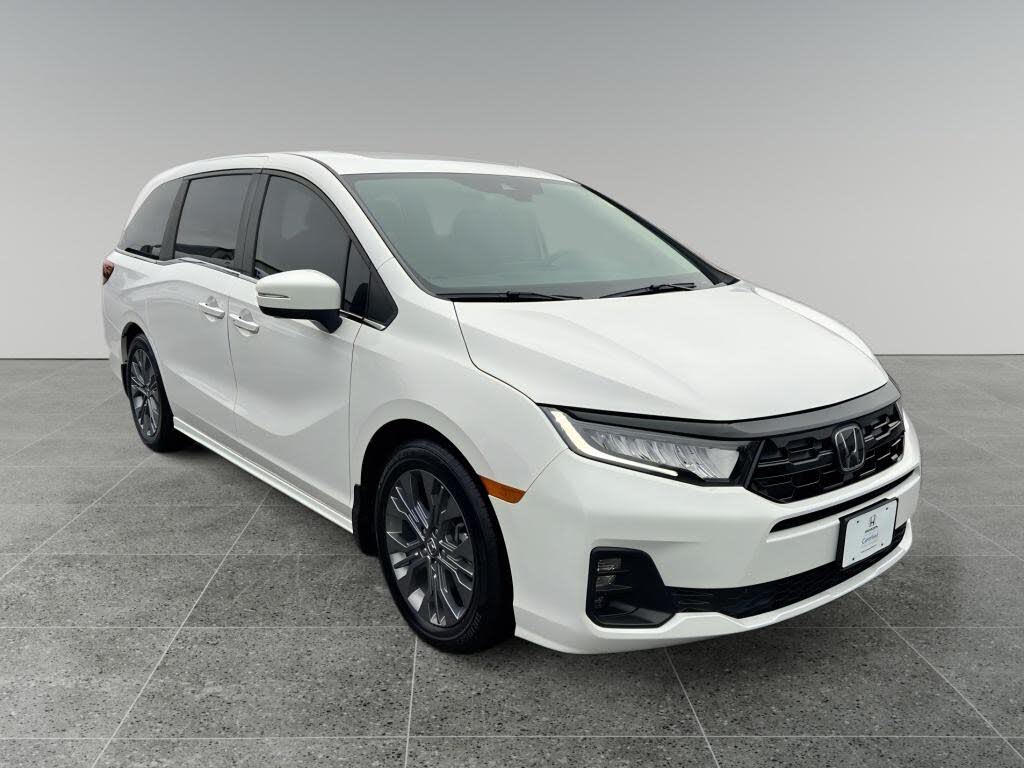2025 Honda Odyssey Touring FWD