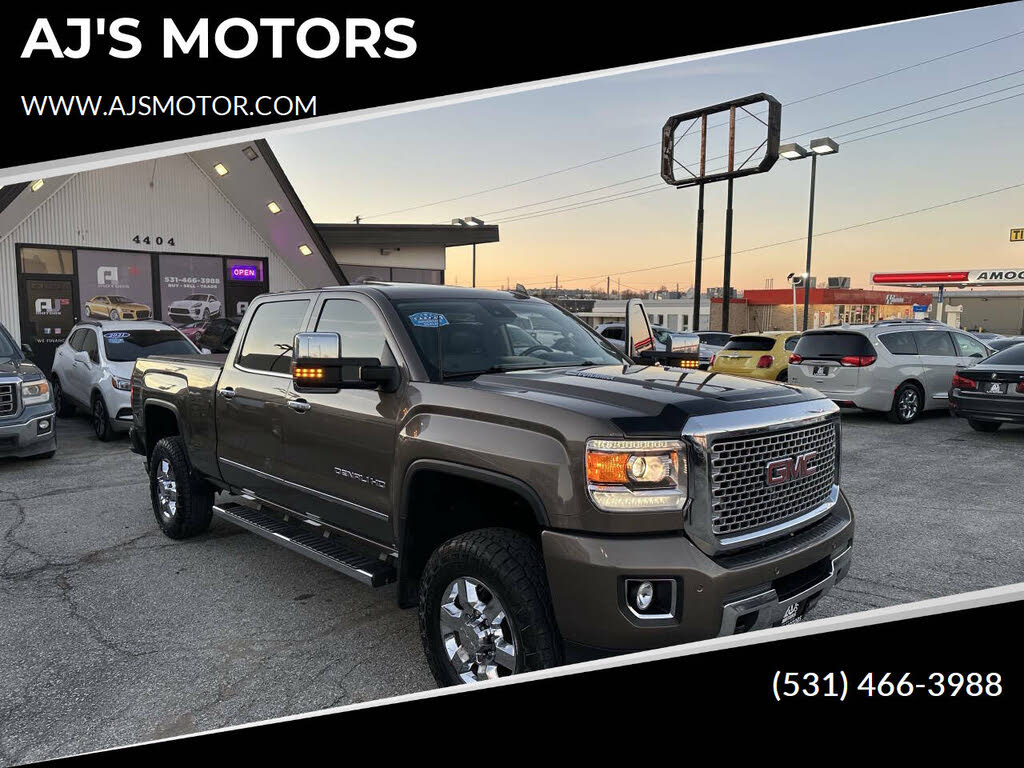 2015 GMC Sierra 3500HD Denali Crew Cab SB 4WD