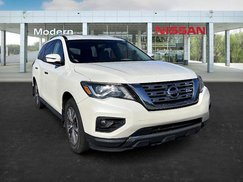 2017 Nissan Pathfinder SV