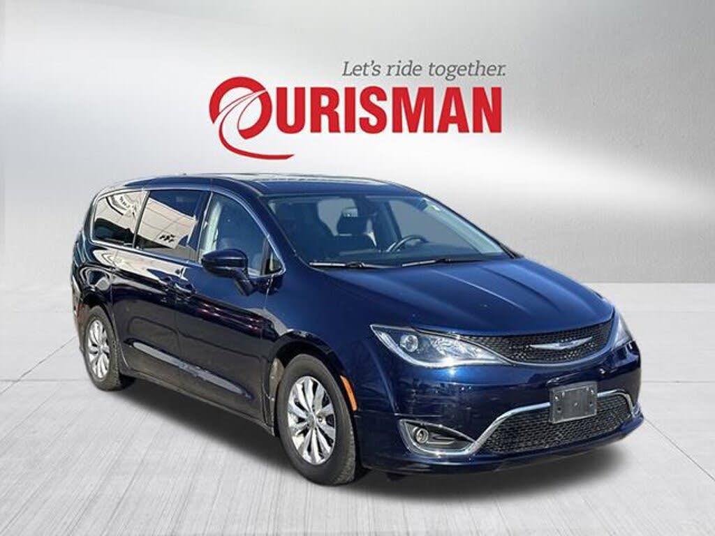 2019 Chrysler Pacifica Touring Plus FWD