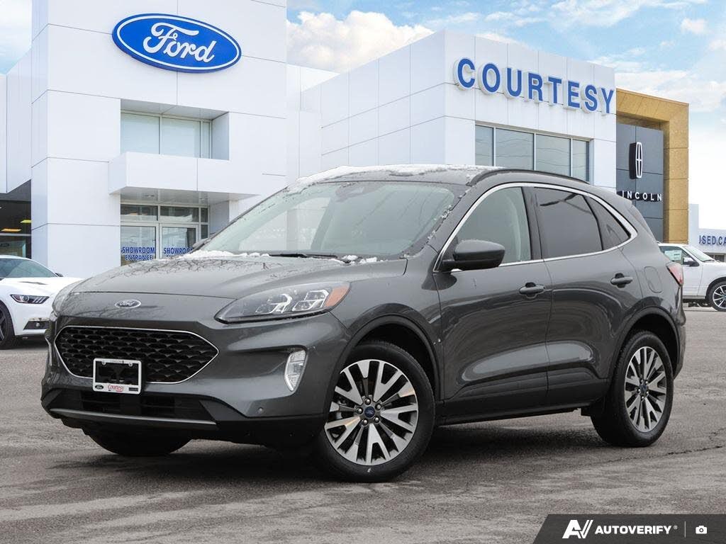 2022 Ford Escape Titanium AWD