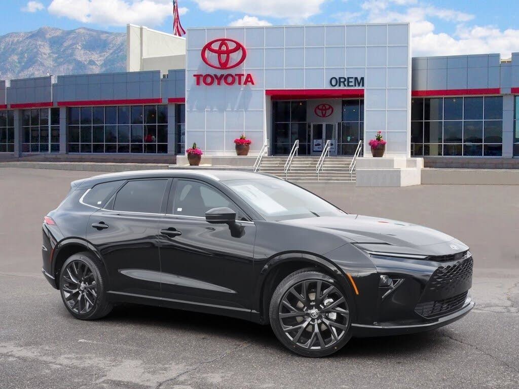 2025 Toyota Crown Signia Limited AWD