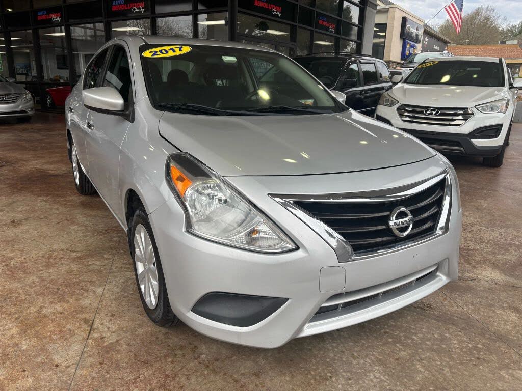 2017 Nissan Versa SV