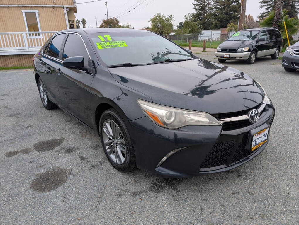 2017 Toyota Camry SE
