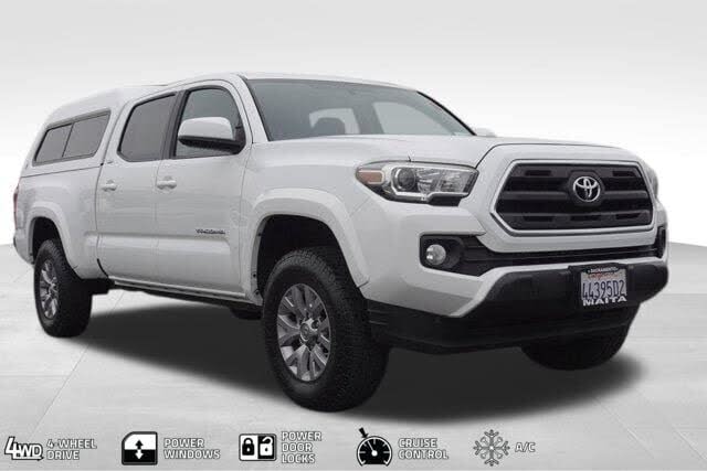 2017 Toyota Tacoma SR5 V6 Double Cab LB 4WD
