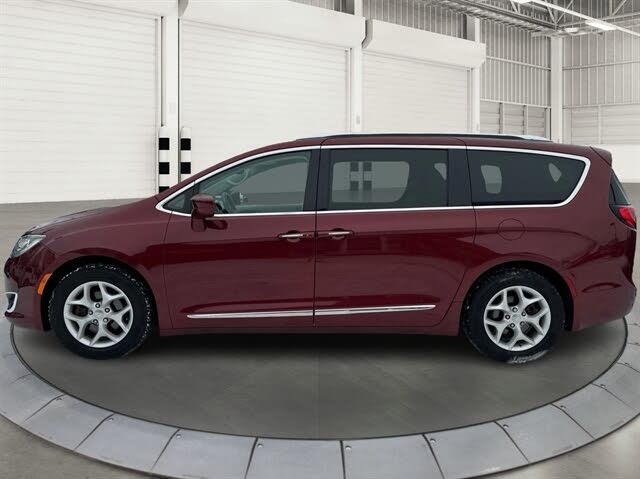 2018 Chrysler Pacifica Touring L Plus FWD