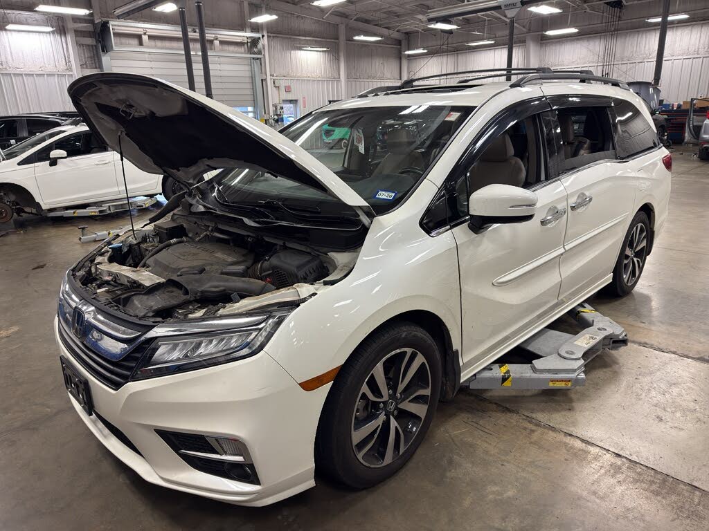 2018 Honda Odyssey Touring Elite FWD