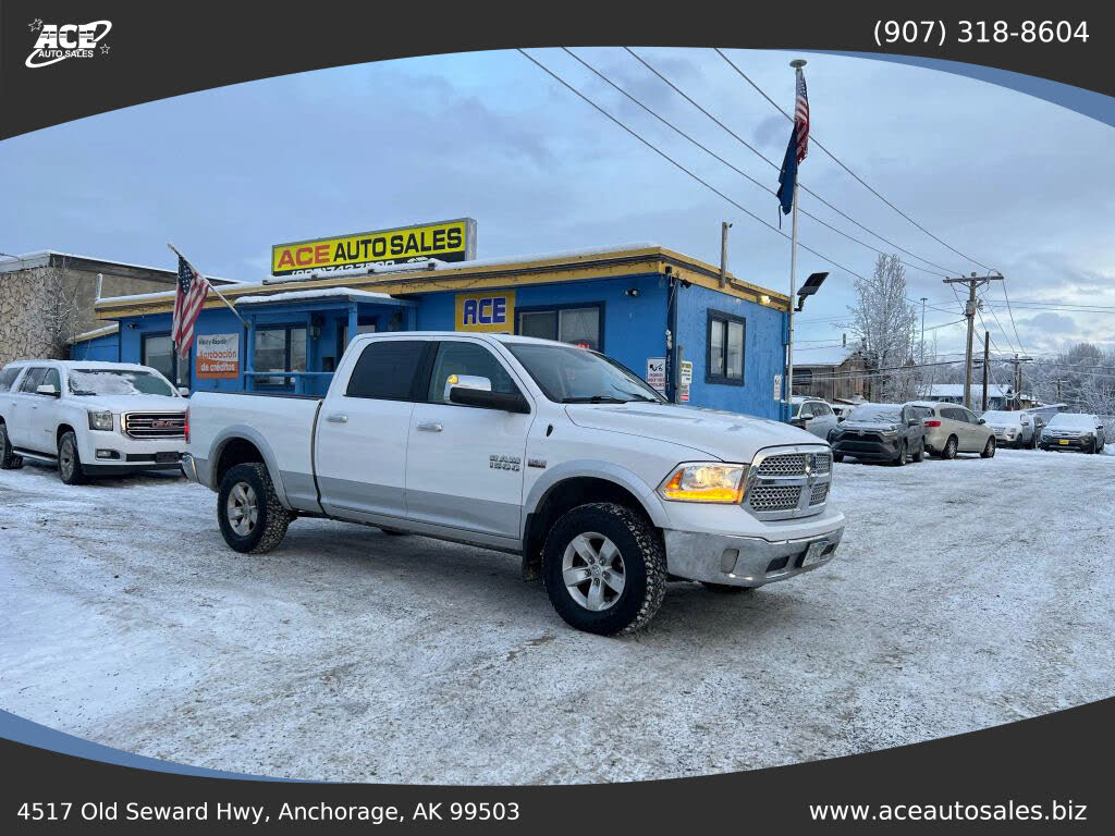 2018 RAM 1500 Laramie Crew Cab 4WD