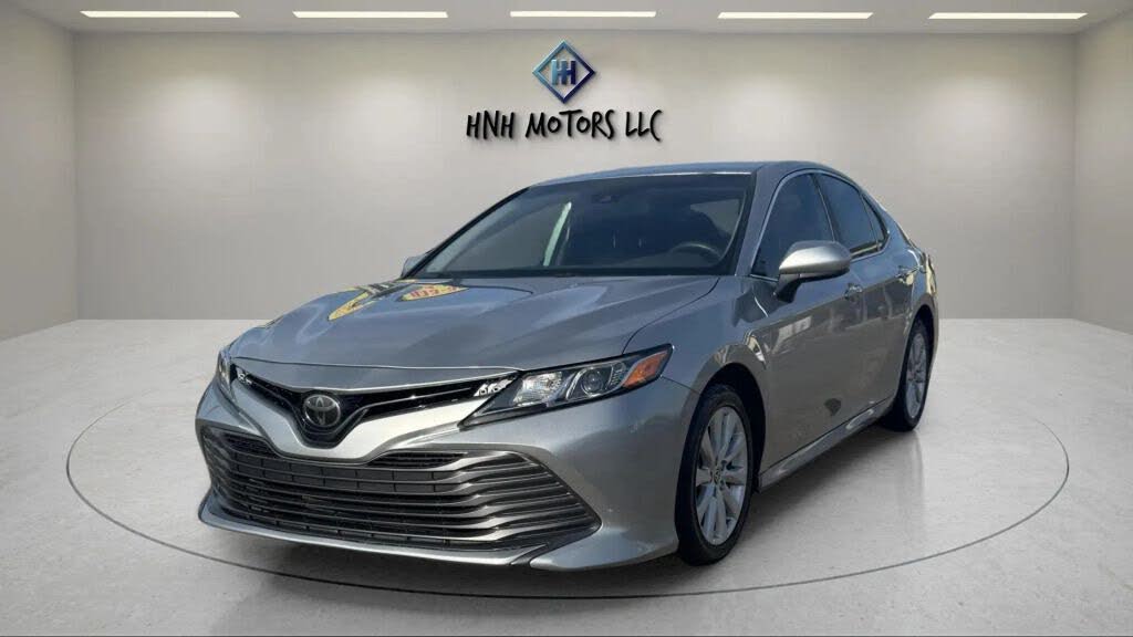 2020 Toyota Camry LE FWD