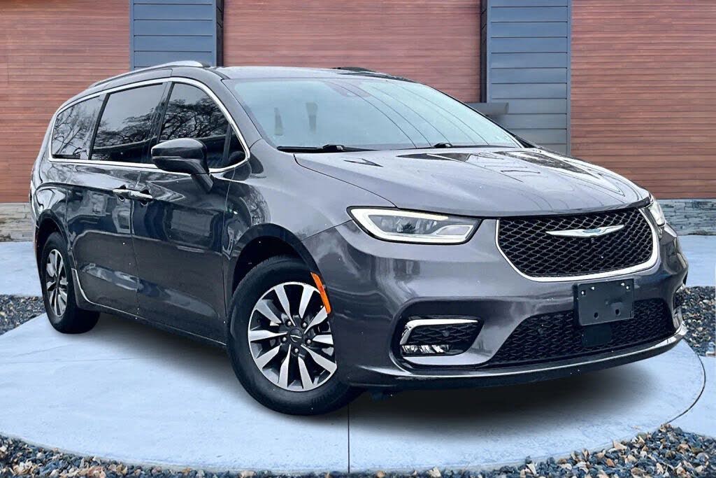 2021 Chrysler Pacifica Hybrid Touring L FWD