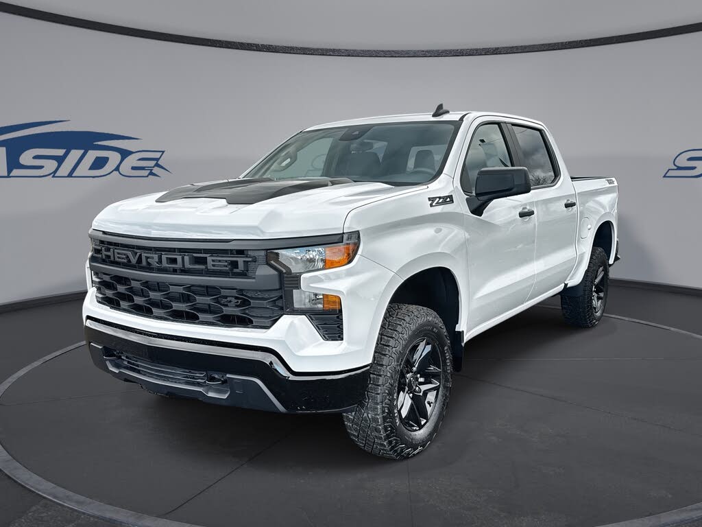 Chevrolet Silverado 1500 Custom Trail Boss Crew Cab 4WD 2026