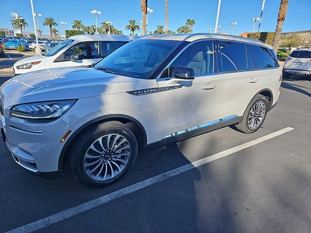2023 Lincoln Aviator Standard AWD