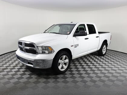 RAM 1500 Classic SLT Crew Cab 4WD 2023