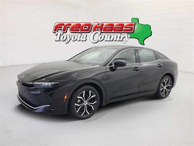 2023 Toyota Crown Limited AWD