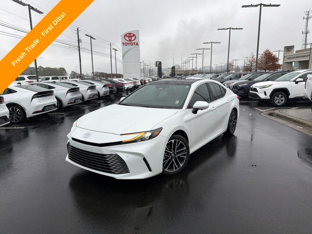 2025 Toyota Camry XLE FWD