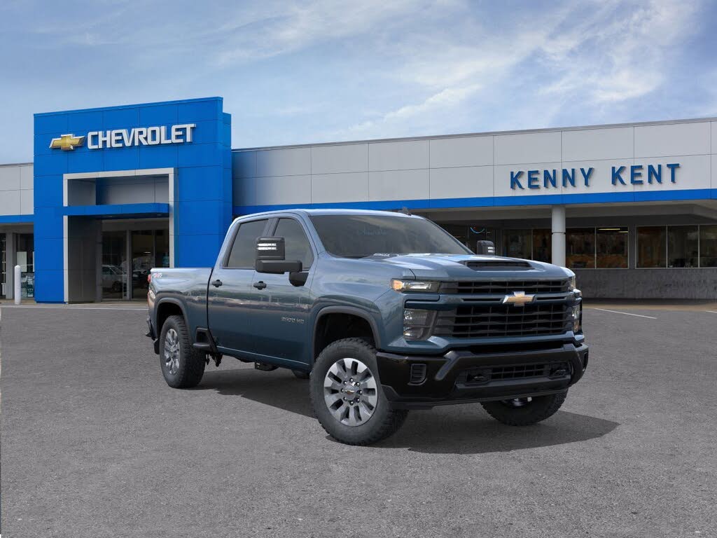 2026 Chevrolet Silverado 2500HD Custom Crew Cab 4WD