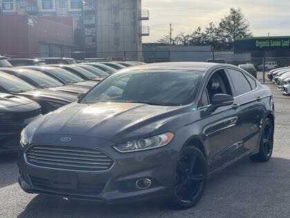 Ford Fusion SE 2016