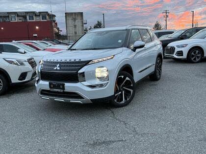 Mitsubishi Outlander SEL AWD 2023
